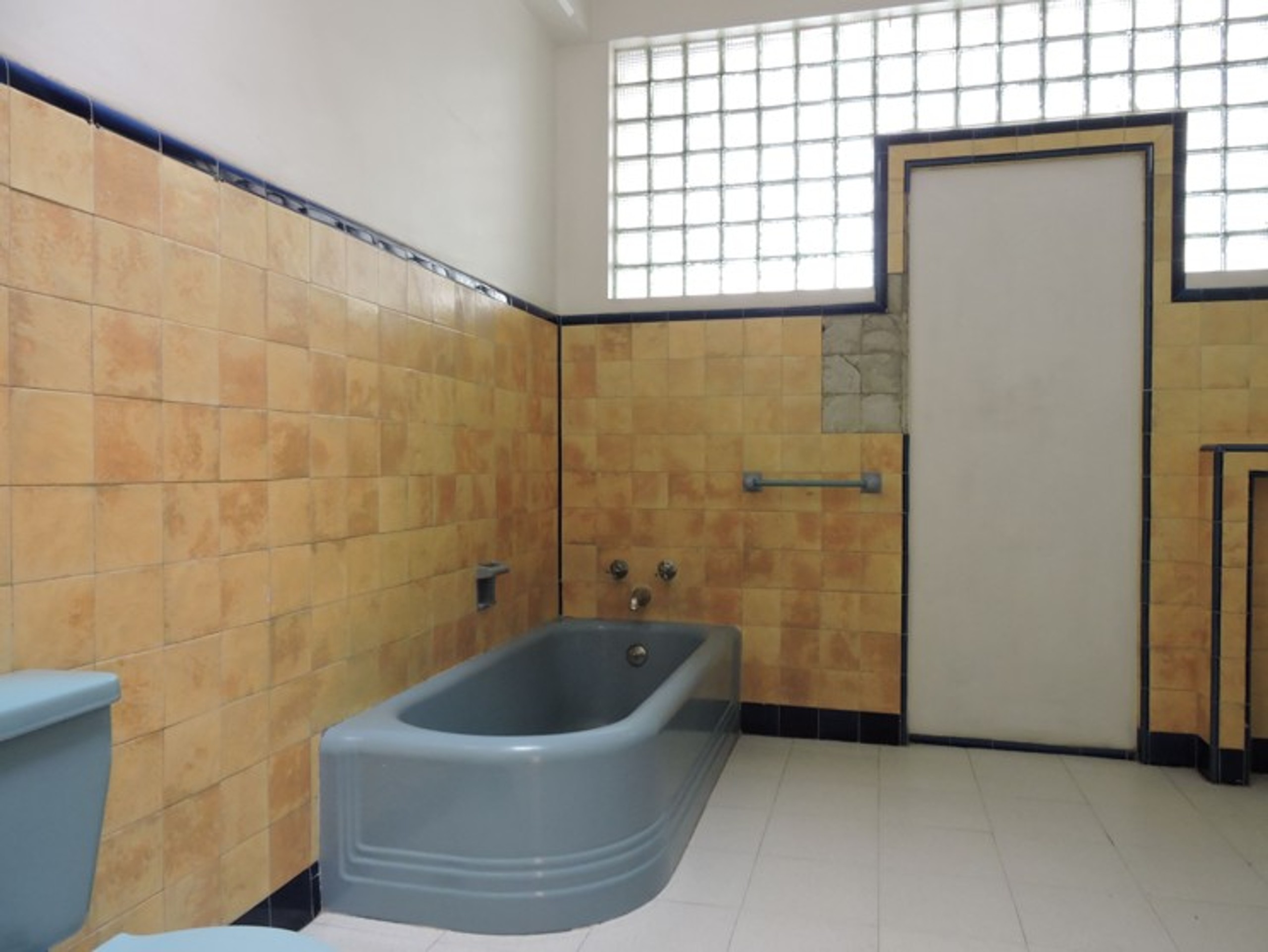 Liverpool III image 4