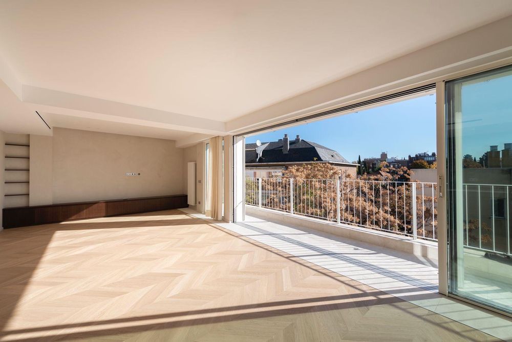 Atico En Paseo De La Habana Con Terraza I image 0