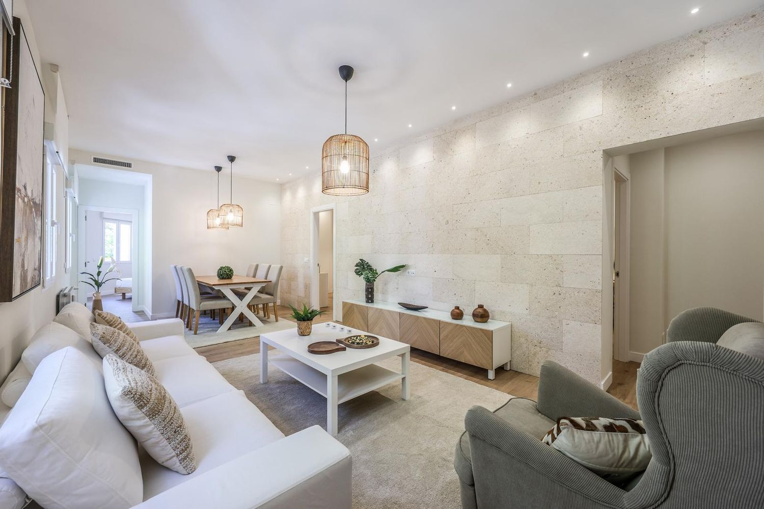 Paseo Reina Cristina V image 2