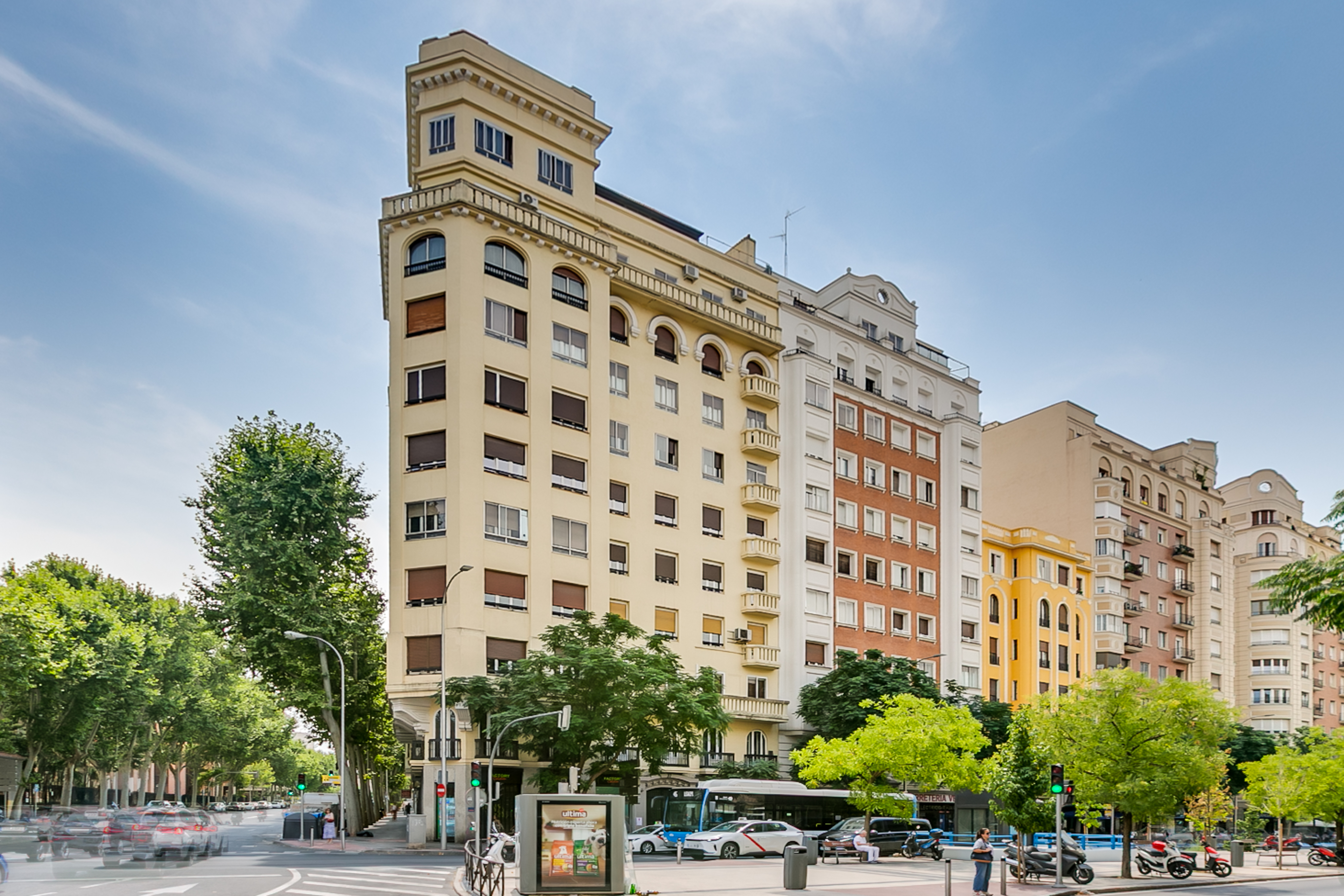 Reina Victoria XXI image 0