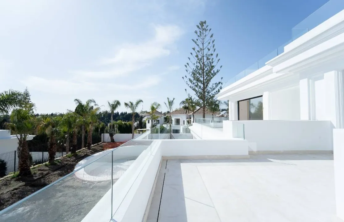 Urbanización Lomas de Marbella Club I image 2