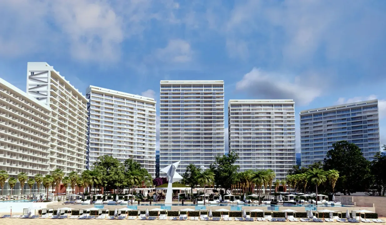 Palm Diamante image 1