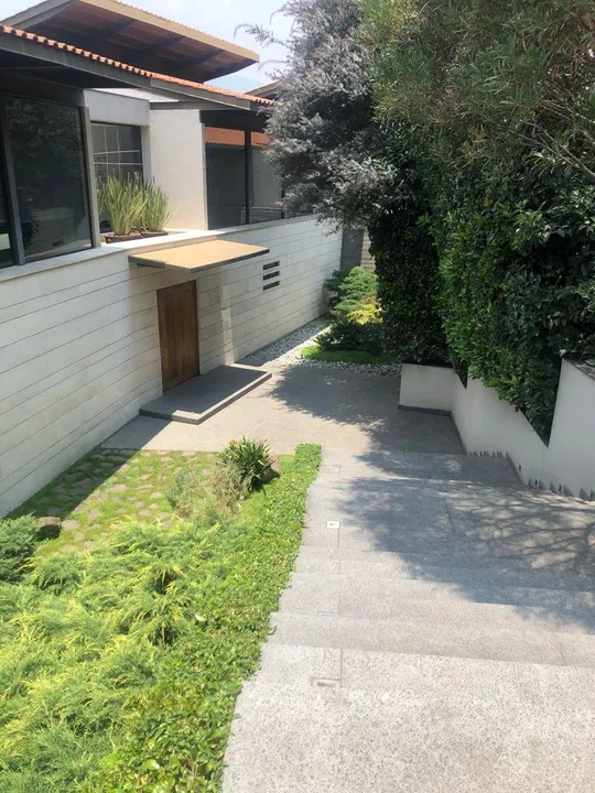 Paseo Tolsá I image 3