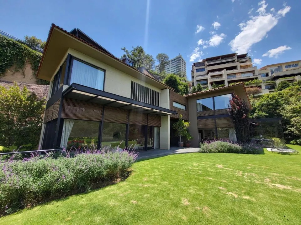 Casa Club de Golf Bosques de Santa Fe image 0