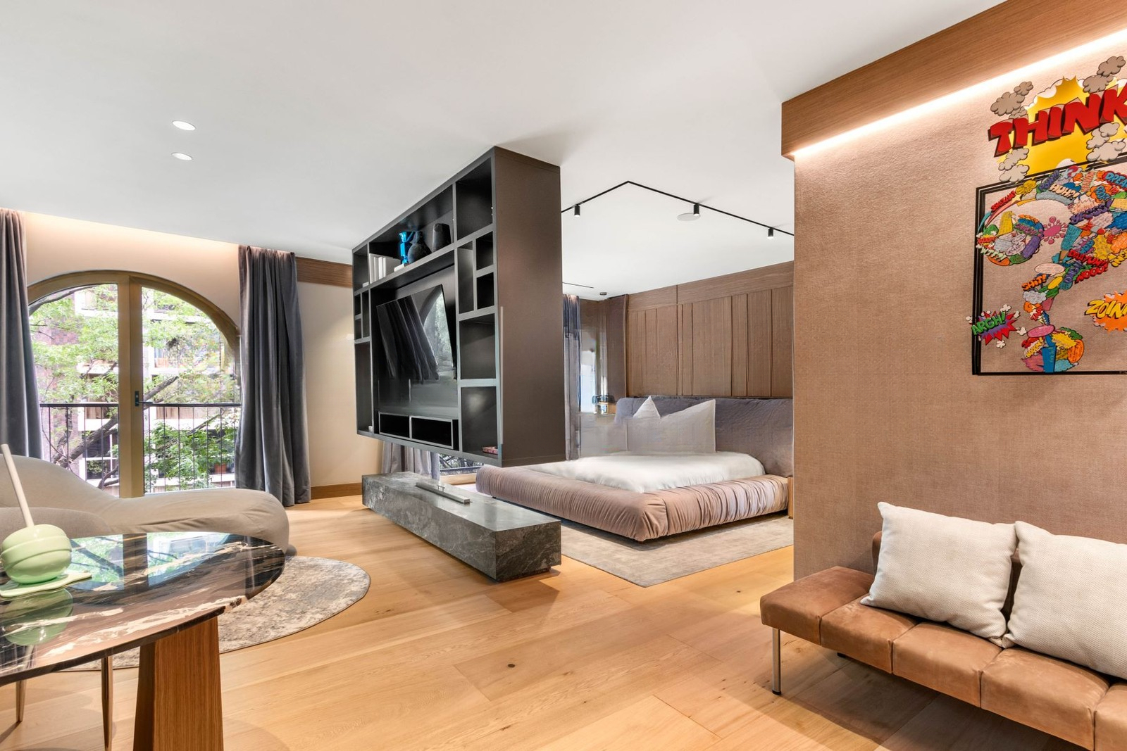 Campos Eliseos XX image 3