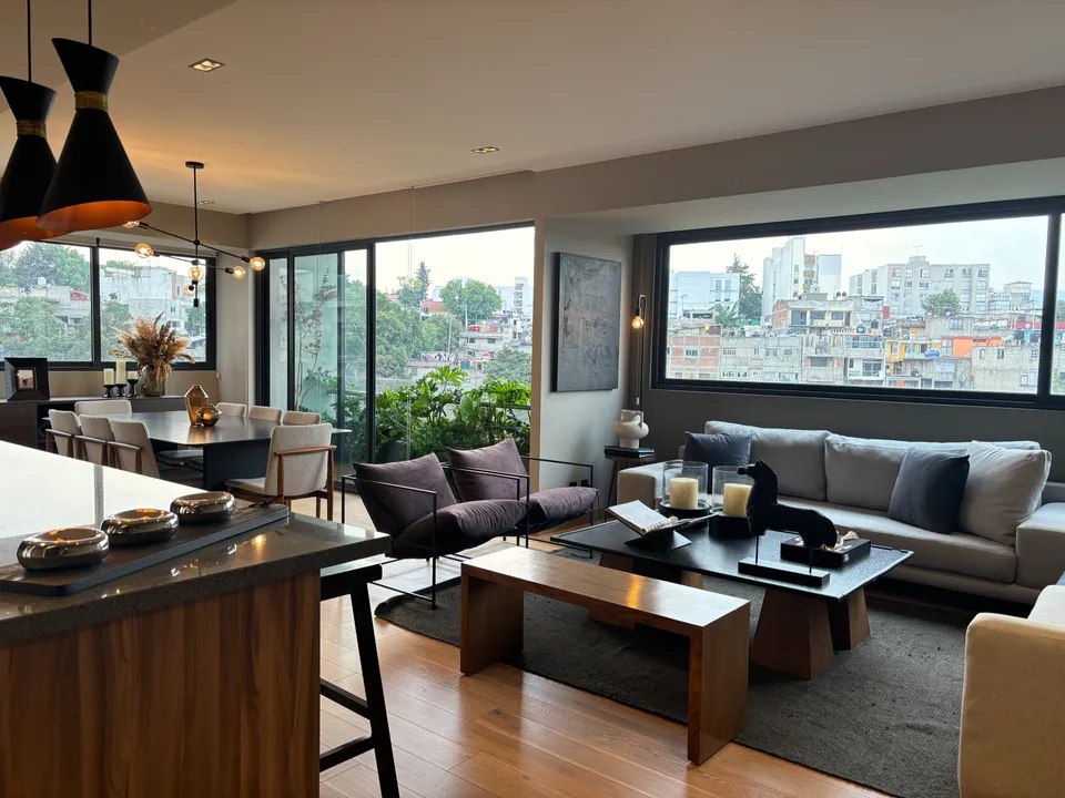 Julián Adame IV image 0