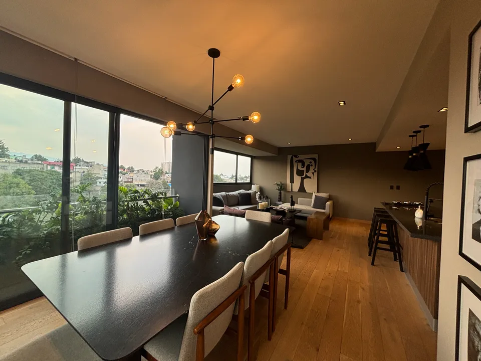 Julián Adame IV image 3