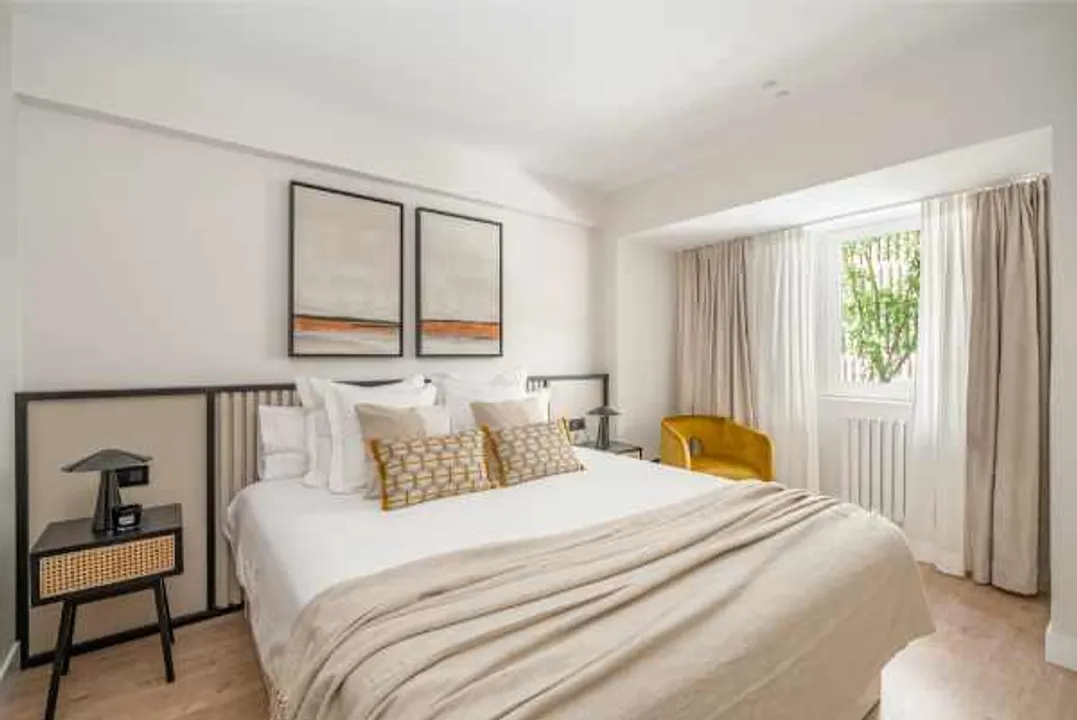 Calle Castelló II image 5