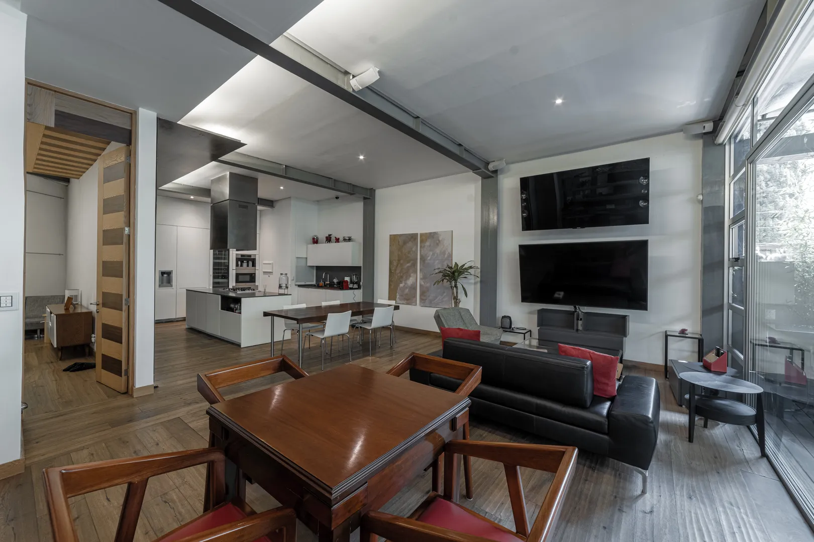 Imagen 1 de Víctor Hugo I