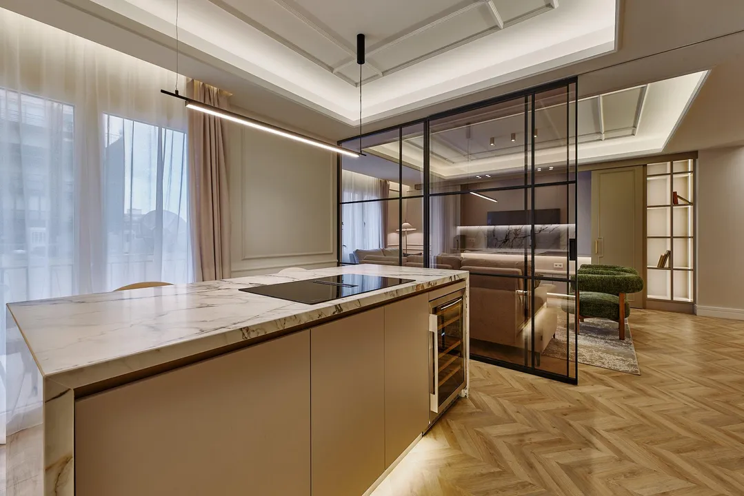 Calle Diego de Leon III image 6