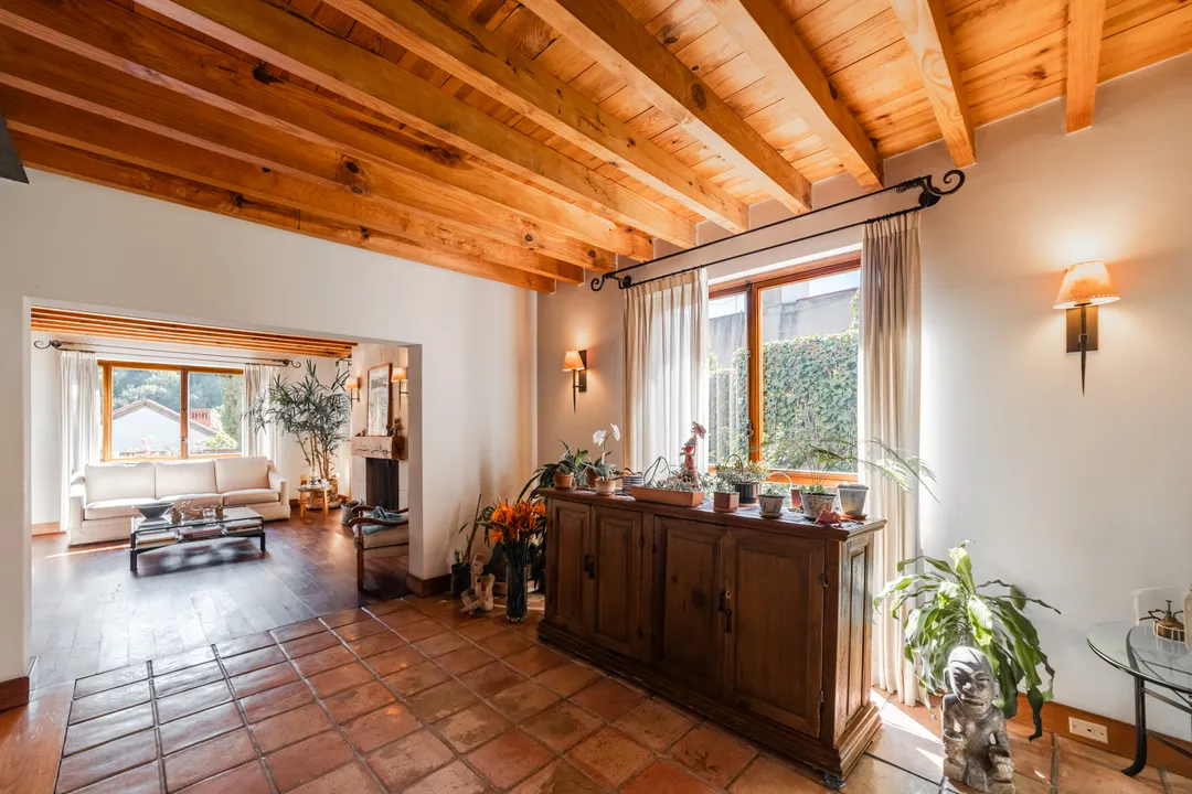 Fuente de las Pirámides VII image 0