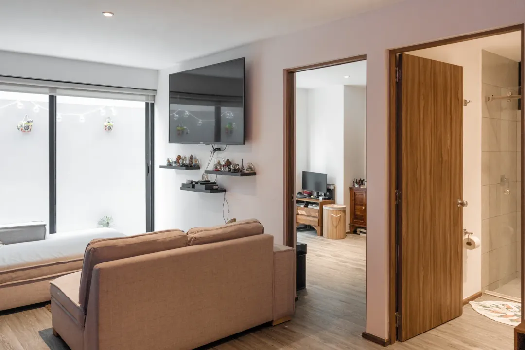 Lago Mayor III image 1