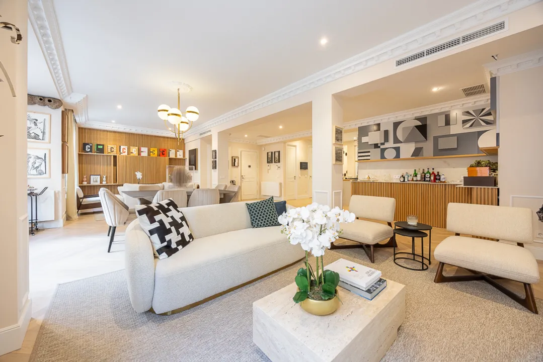 Nuñez de Balboa XX image 1