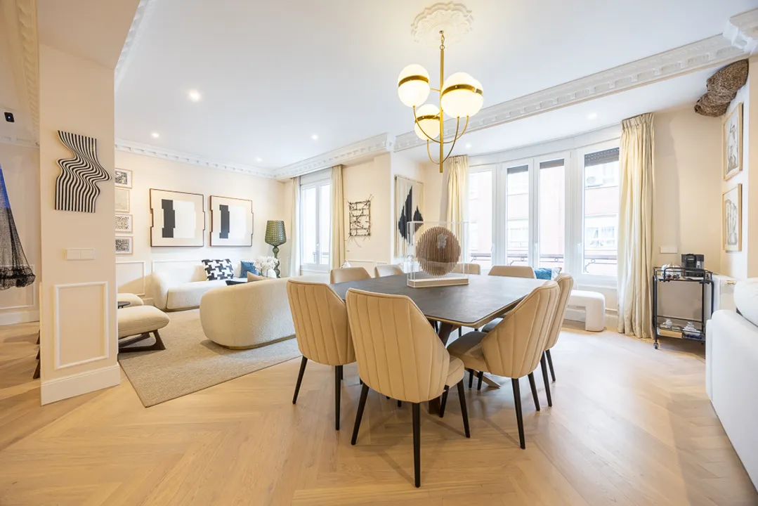 Nuñez de Balboa XX image 4