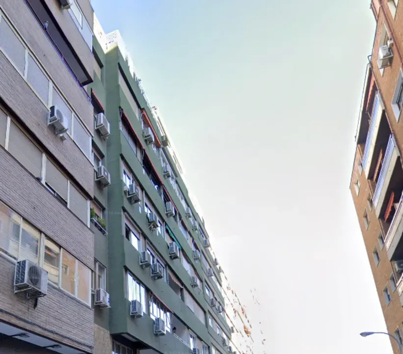 Inmueble en el Retiro reformado image 3