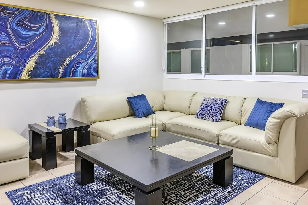 Calz. Gral. Mariano Escobedo IV image 1