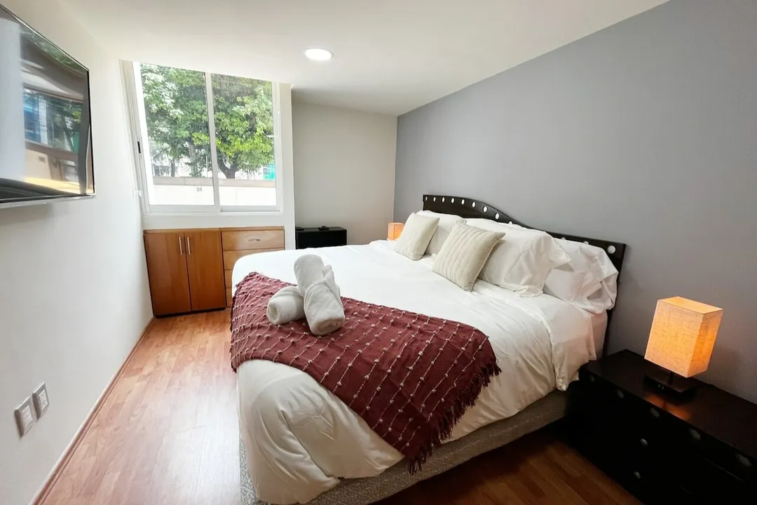 Calz. Gral. Mariano Escobedo IV image 3