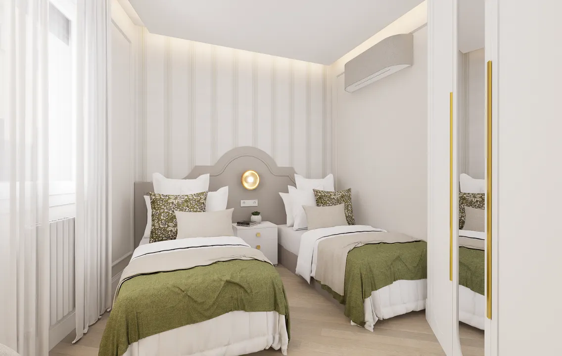 Alcalá Street image 5