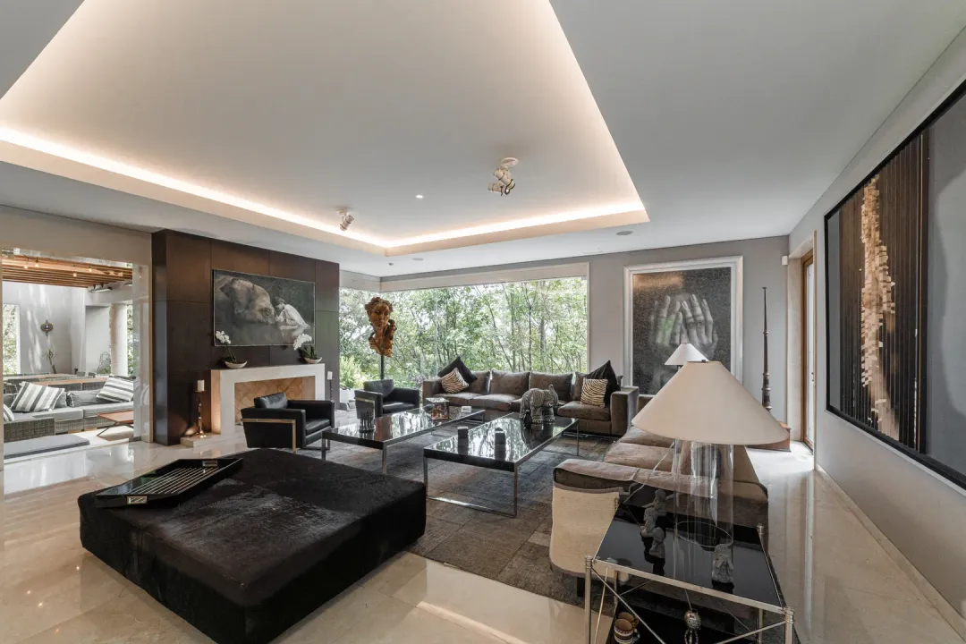 Av. Arteaga y Salazar VI image 5