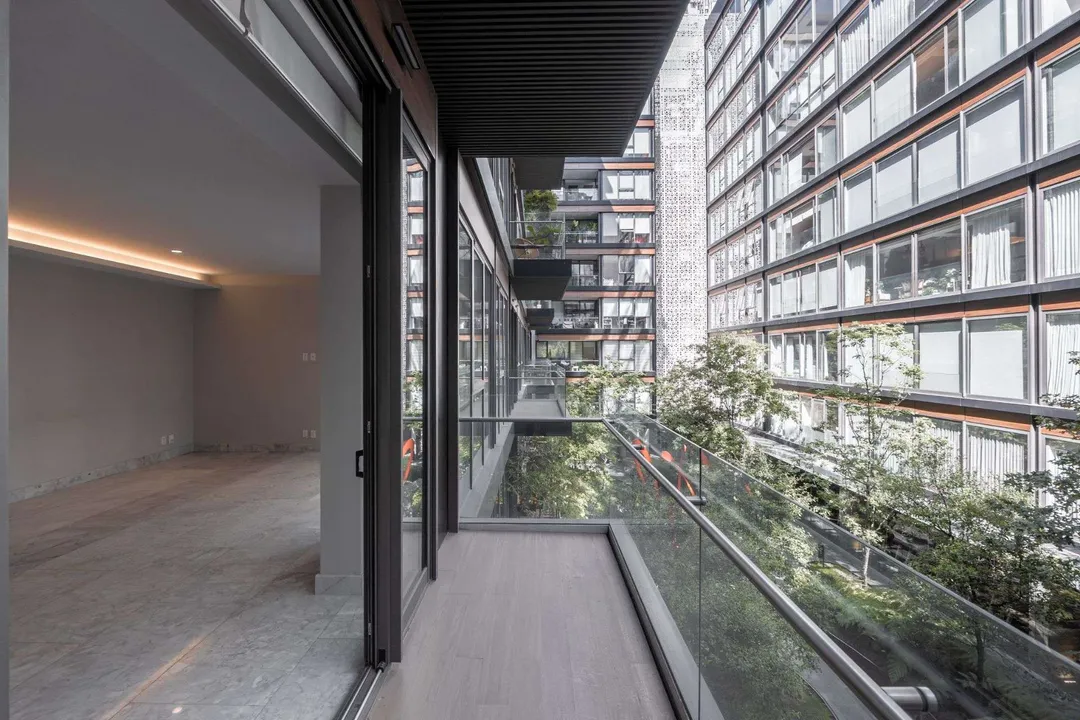 Av. Horacio XXXIII image 3