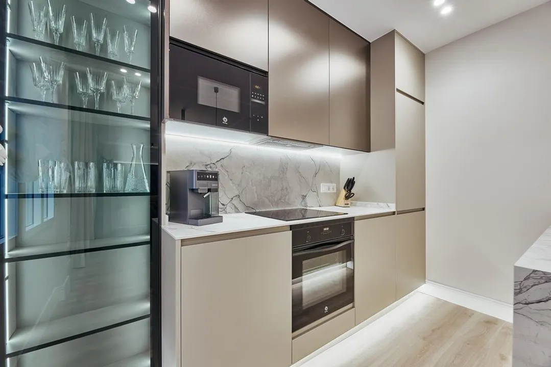 Left-Wing Nations V image 5