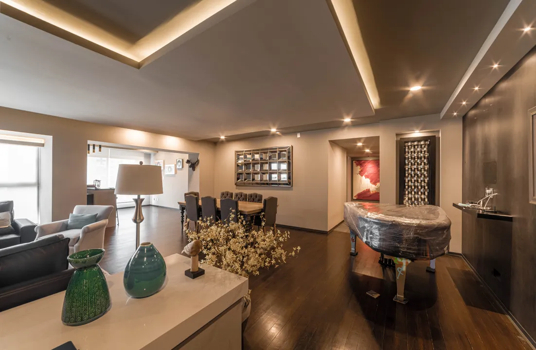 Av. Bernardo Quintana VII image 3